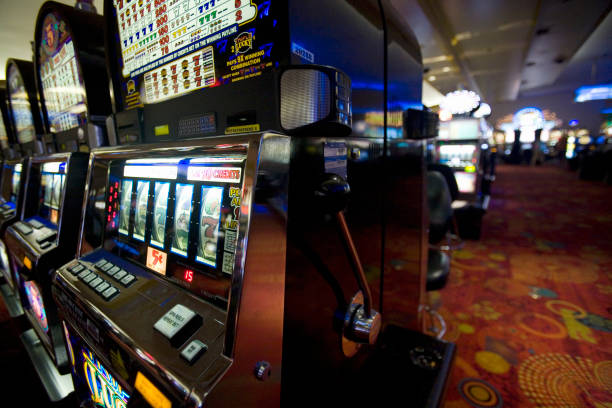 mgo55 live dealer tables and game variety